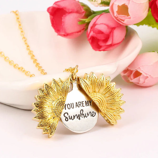 🔥🌞"You Are My Sunshine" Sunflower Necklace🌻(Double-sided engraving)