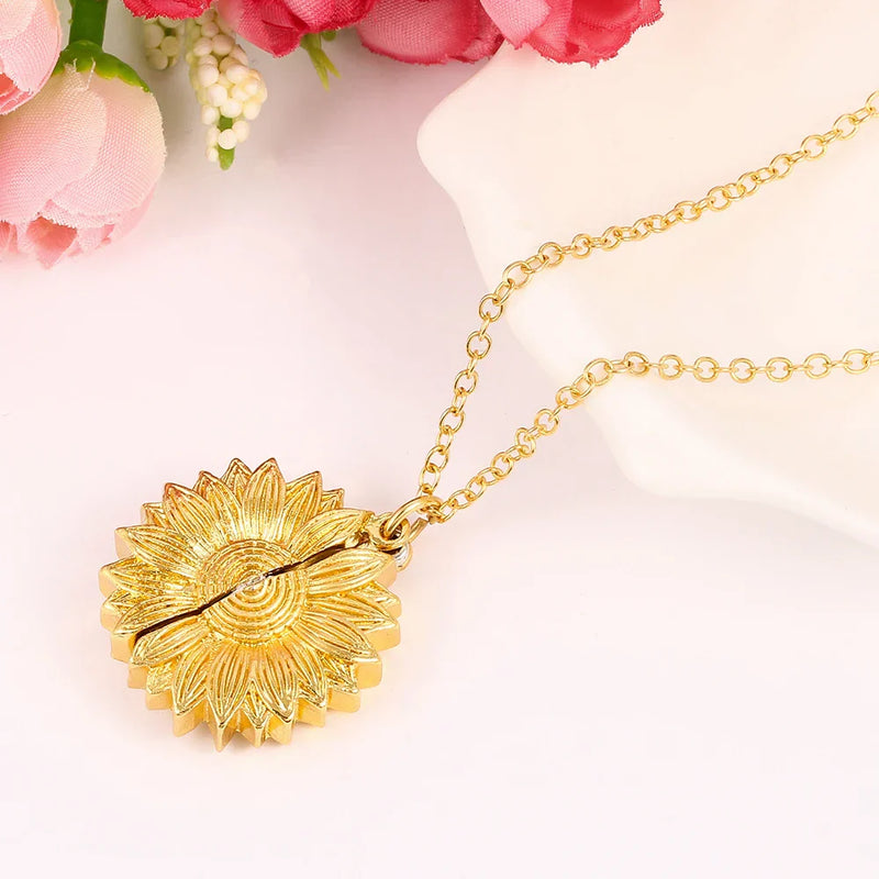 🔥🌞"You Are My Sunshine" Sunflower Necklace🌻(Double-sided engraving)